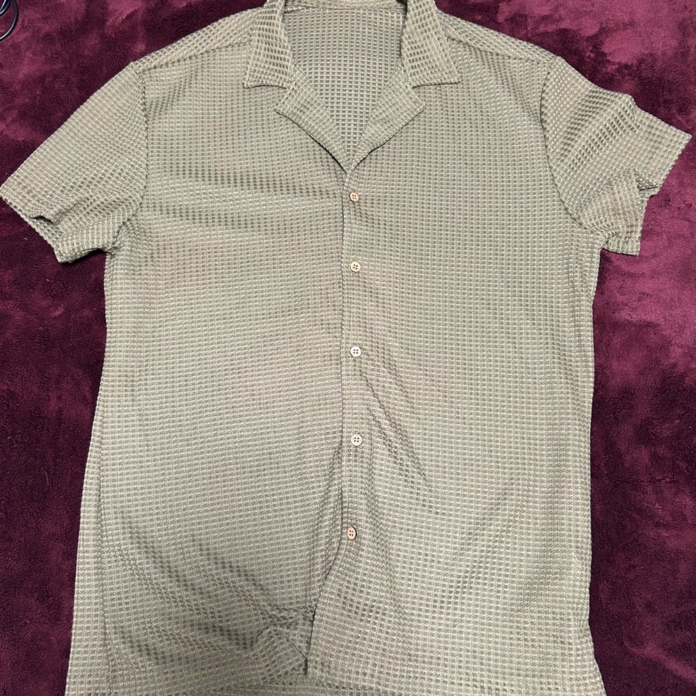 Men's Green Short Sleeve Shirt